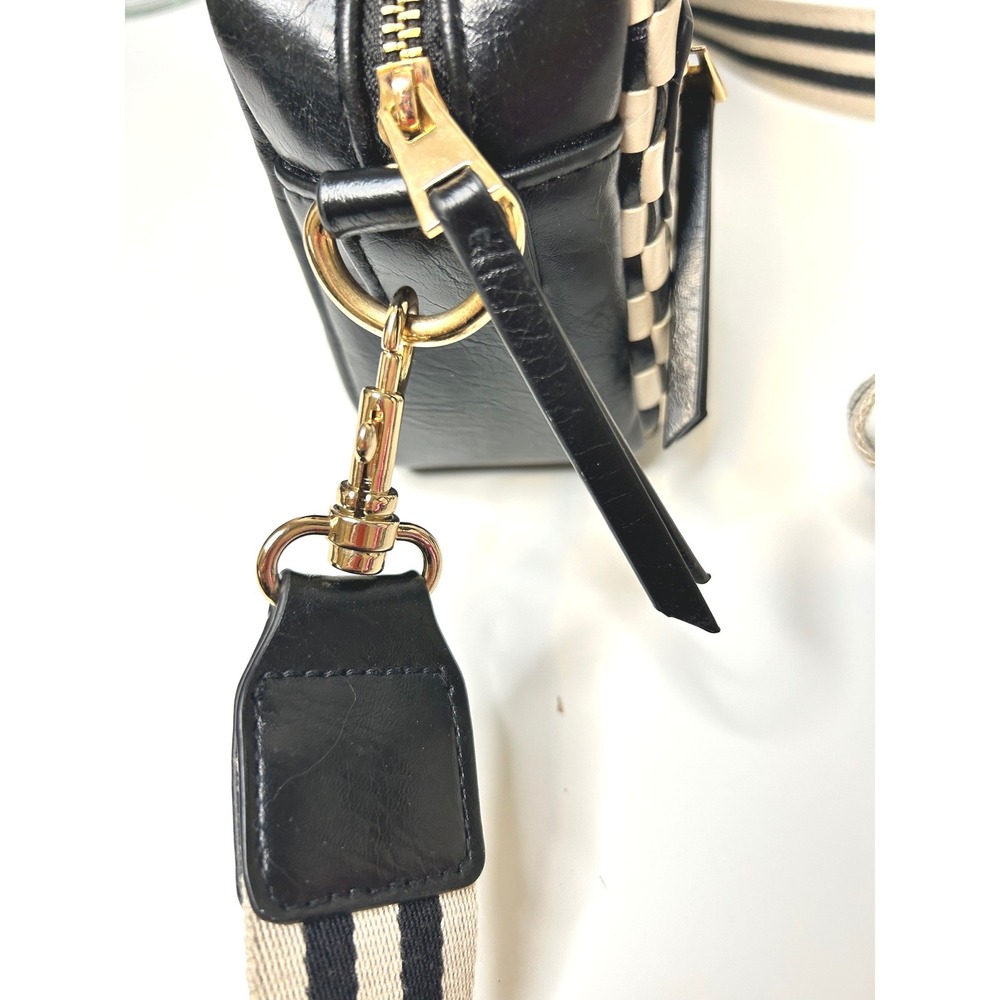 Universal Thread Woven Checker Camera Bag Black Cream - Picture 8 of 8